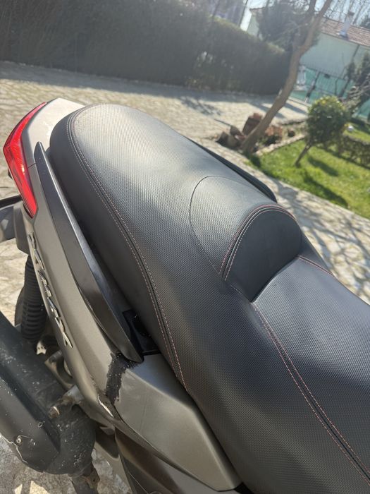 Yamaha X-max 125