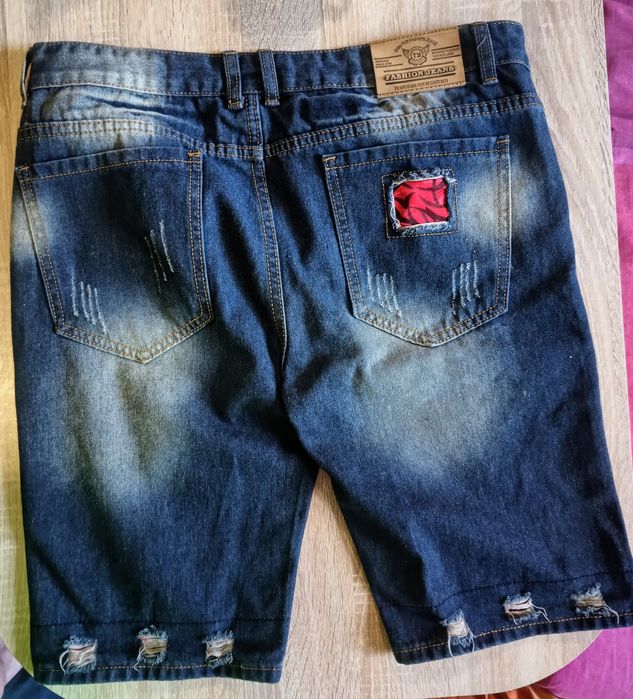 Мъжки къси дънки / панталони (34, 36)