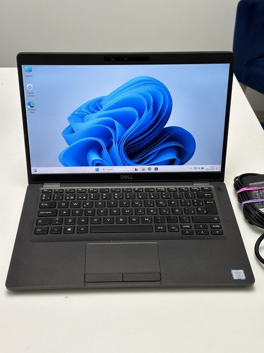 Dell Latitude 5400 i5-8365U 14", Full HD, 16GB, 256GB SSD / Impecabil