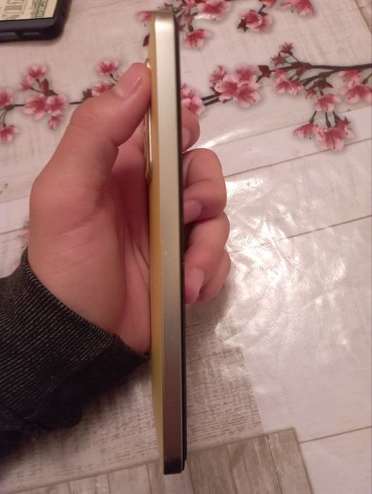 Vivo v 25e hali  1 yil iwlatilmagan