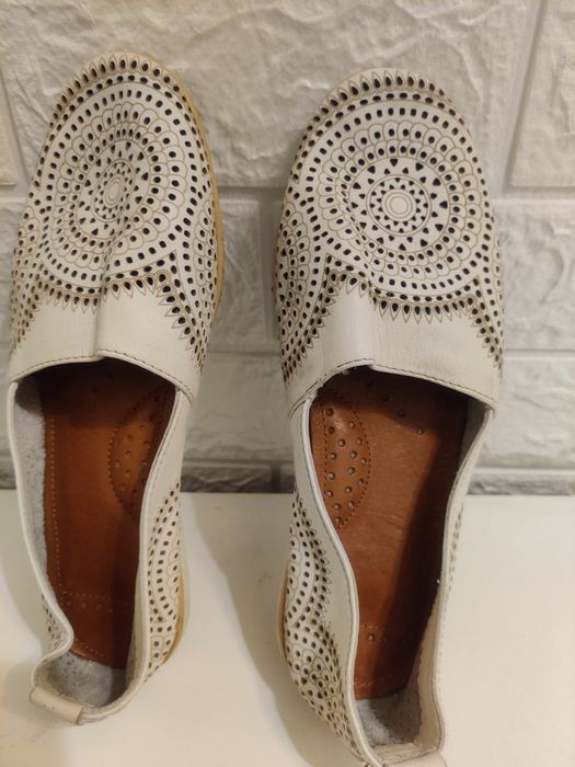 Дамски обувки естествена кожа и чехли