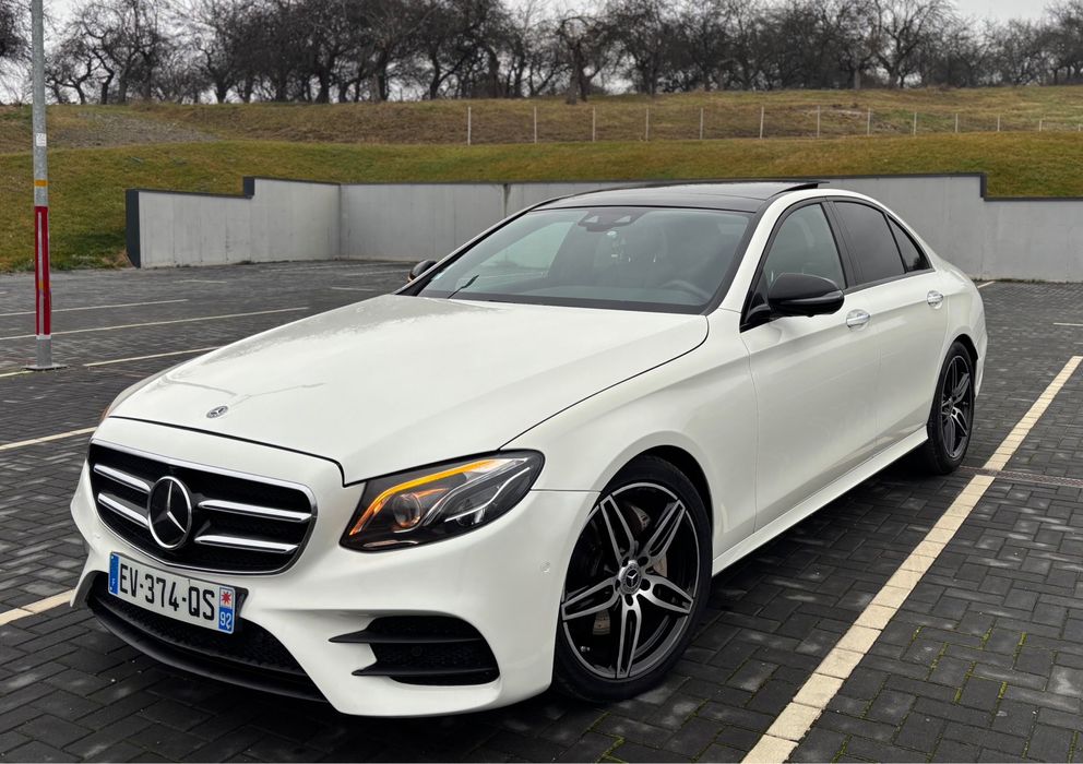 Mercedes e220 2018 pack amg line