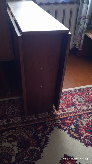 Продам тумба стол.