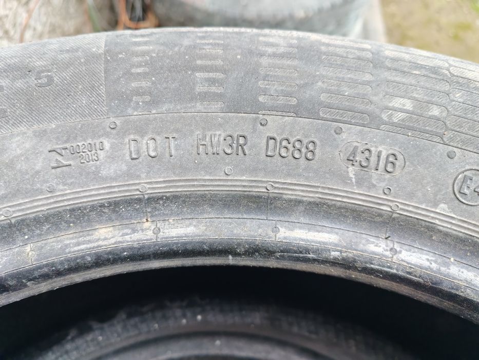 4 anvelope vara 215/55/17 aproape noi 99 lei buc.