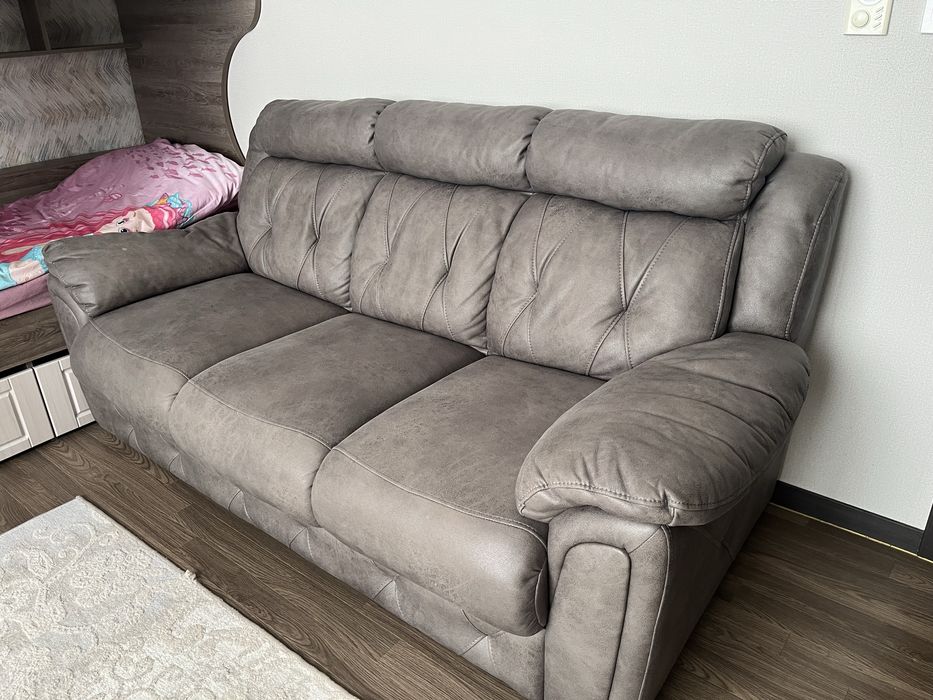 Продам диван новый