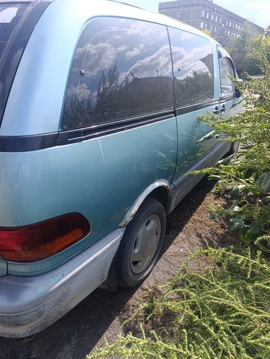 Toyota previa  2.4