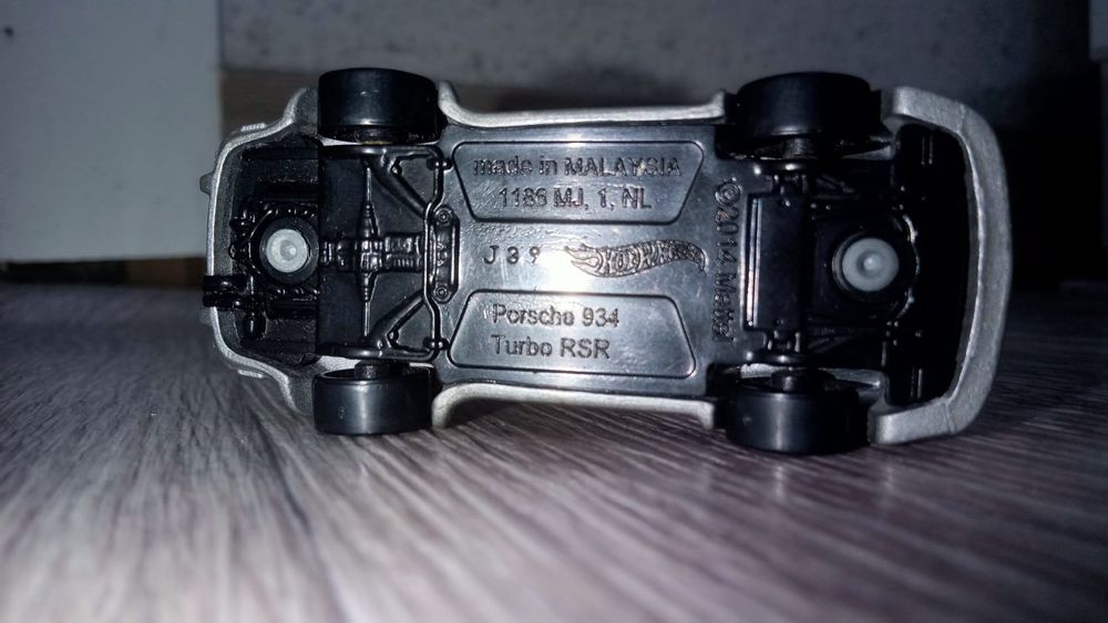 Игрушки машинки Hot Weels