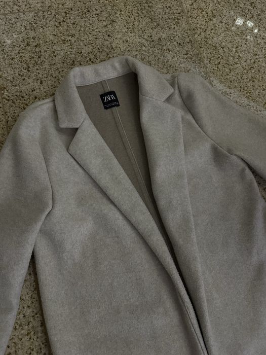Zara преходно палто