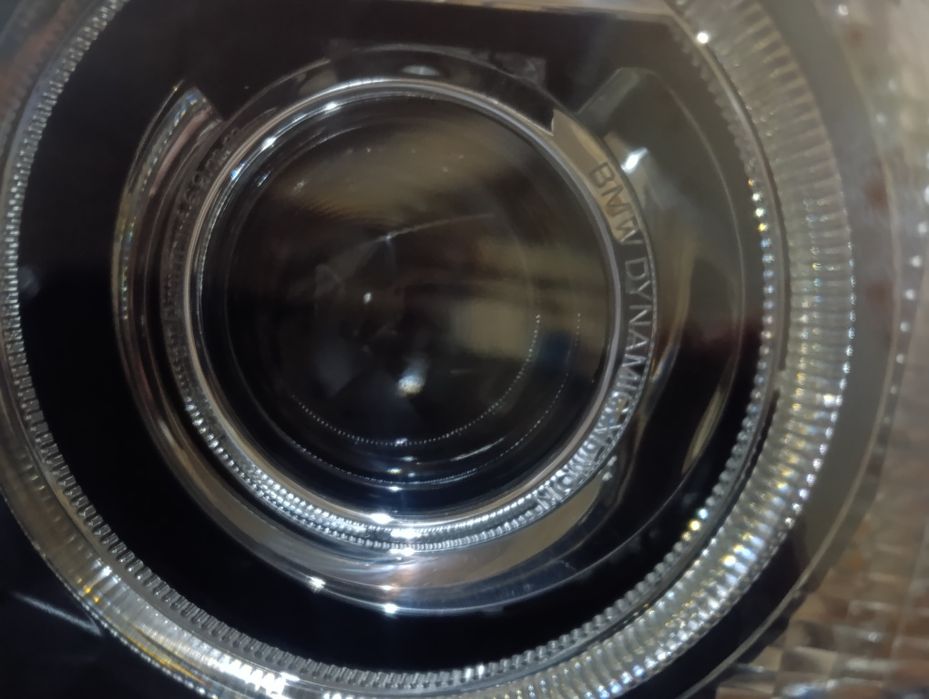 Фара на  БМВ е60 и ноздри