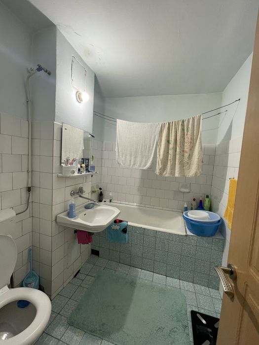 Apartament 3 cam decomandat - Valea Rosie