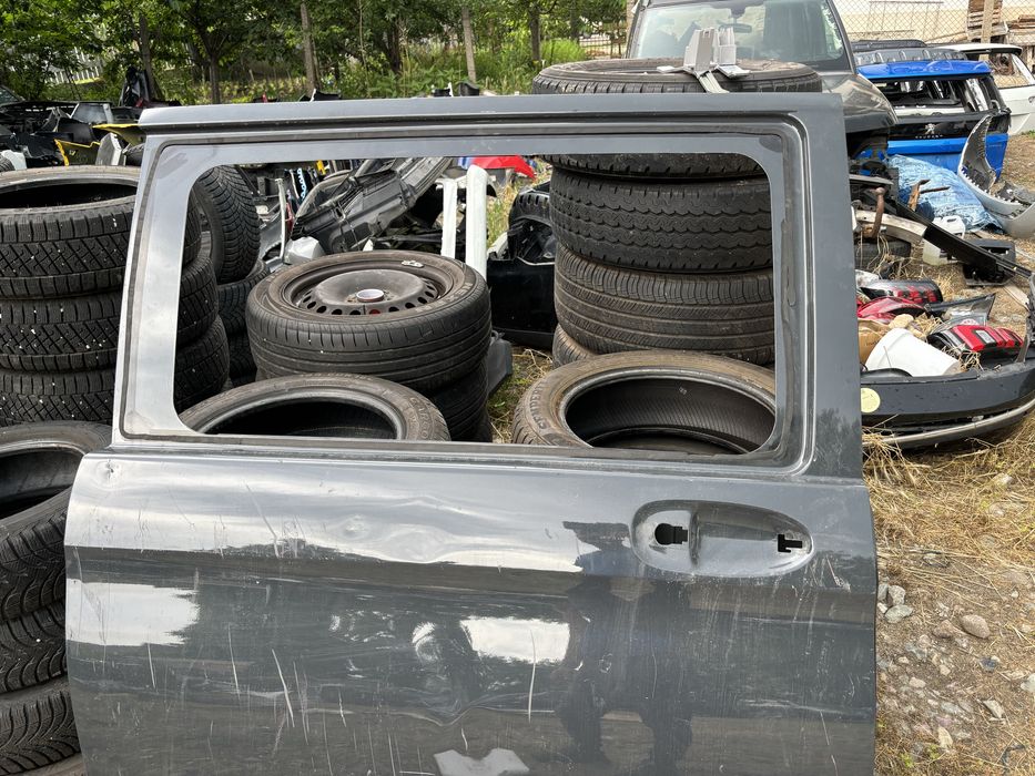 Врата Мерцедес Вито/Mercedes Vito W447