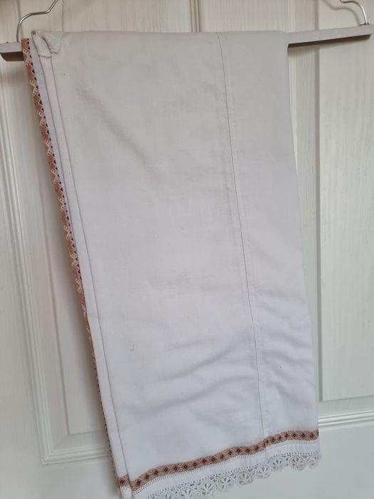 Costum popular din zona Birchis