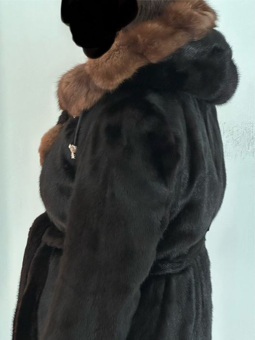 Норковая шуба с капюшоном