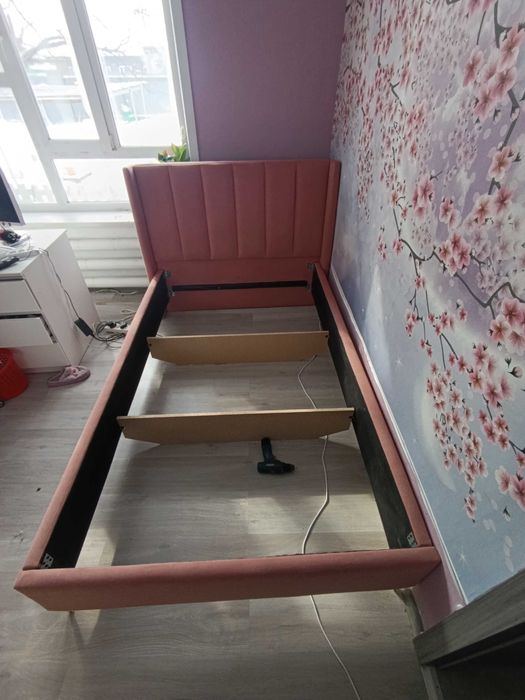 Продам кровать детскую