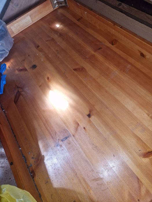 Пейка + маса за двор