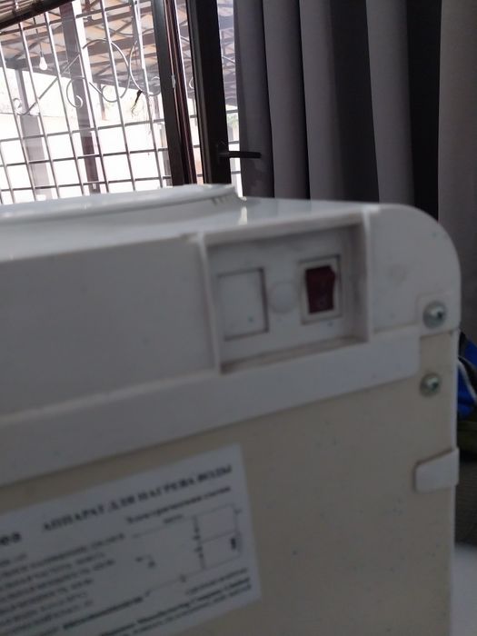 Диспансер для воды