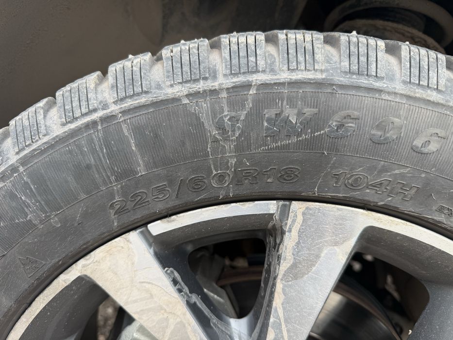 Продам шины 225/60 R18