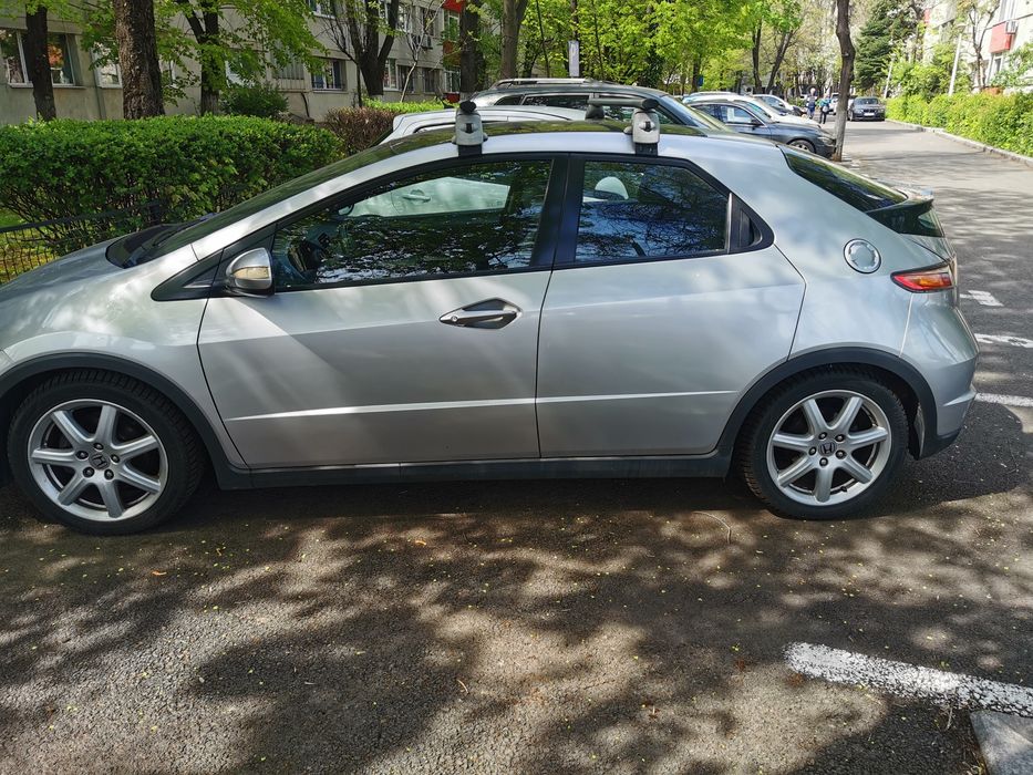 Vând Honda Civic 1,8 benzina executiv
