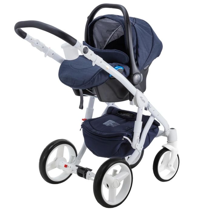 Продам коляску 3 в 1