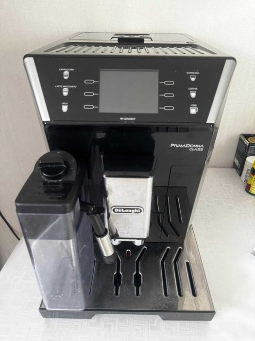 Кофемашина Delonghi ECAM 550.65.SB