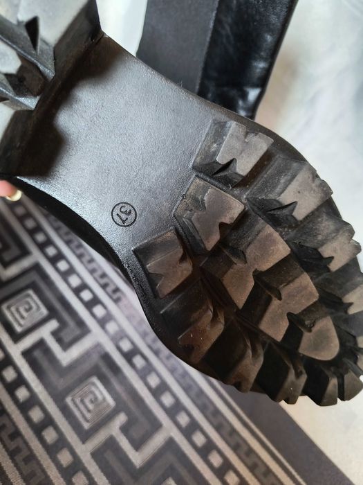 Дамски кожени боти