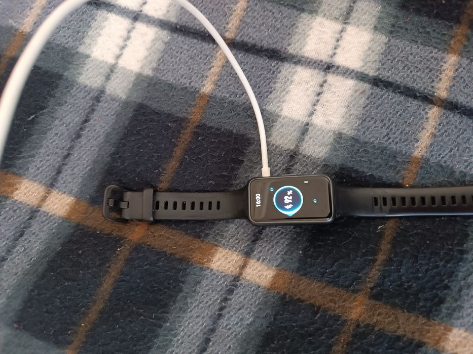 Продам Умный Браслет часы