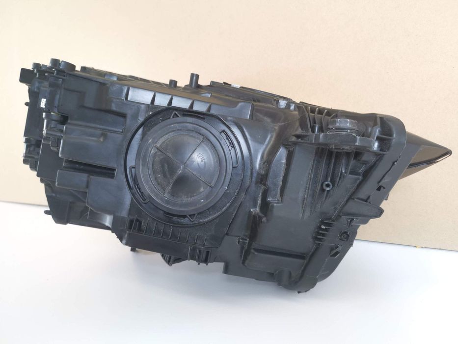 Ляв фар Led Ауди Q3 / Lqv far Led Audi Q3 F3 Оригинален В добро състоя