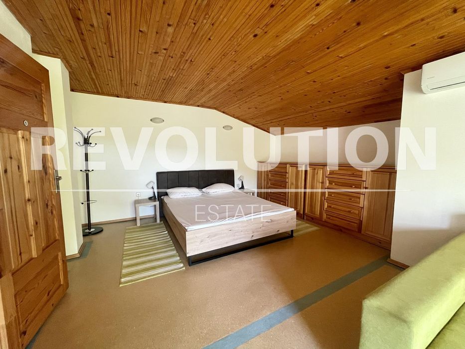 Дава се под наем Къща в к.к. Златни пясъци - 180 кв.м за 1018.98 € - Снимка #2