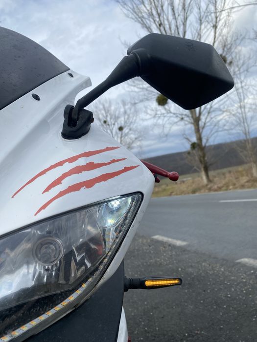 Yamaha yzf r125 2008