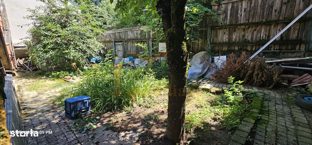 Casa cu 300 mp teren, Schei-Biserica Sfanta Treime, acces din 2 strazi