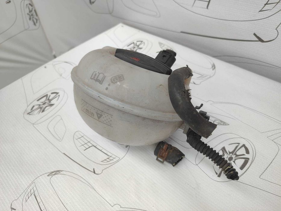 Vas Expansiune Audi A3 (8V) Hatchback 2012–2016 / Cod OEM 5Q0121407F (5D2)