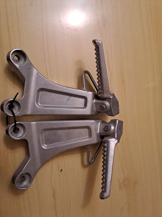 Задни Степенки за Honda Cbr 2003 г