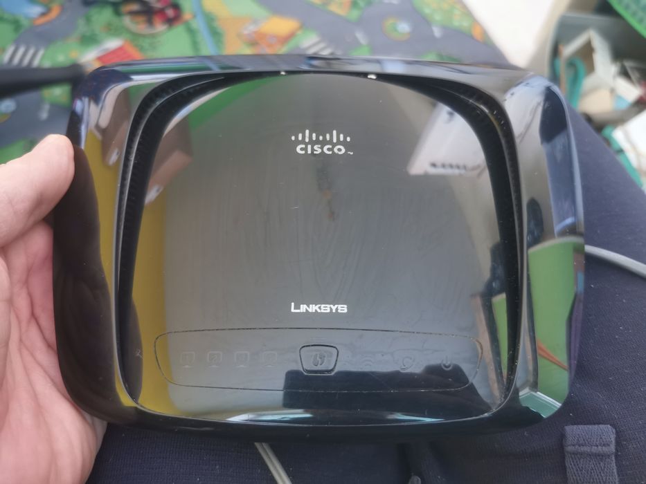 Рутер Linksys WRT 160N v2