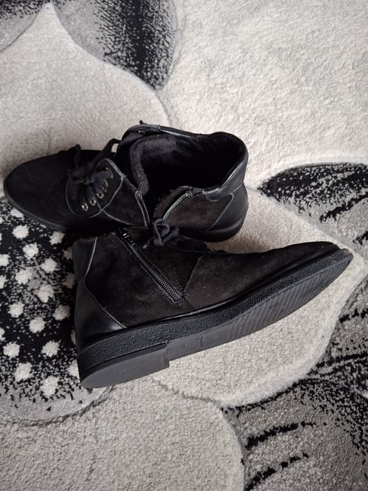 Дамски боти,почти нови