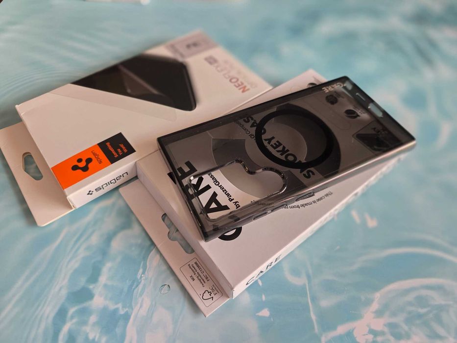 кейс PanzerGlass CARE Smokey Samsung Galaxy S24 Ultra + Spigen NeoFlex