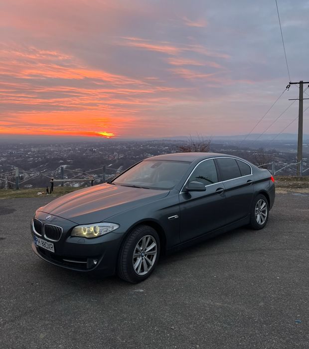 BMW Seria 5 520d F10 propietar, 3 butoane, Carplay