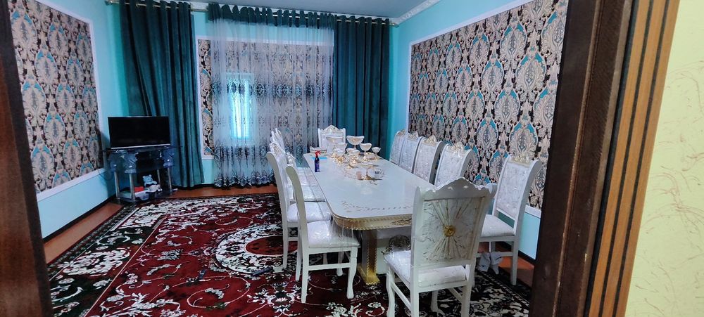 Uy sotiladi 2x 86m² +pent house