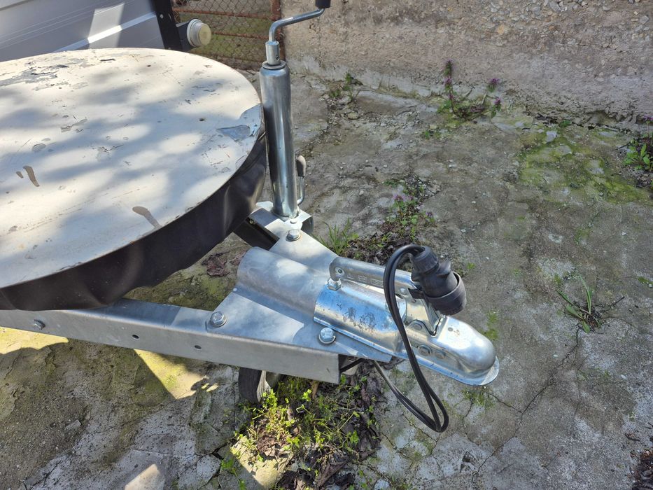 Ремарке за лек автомобил