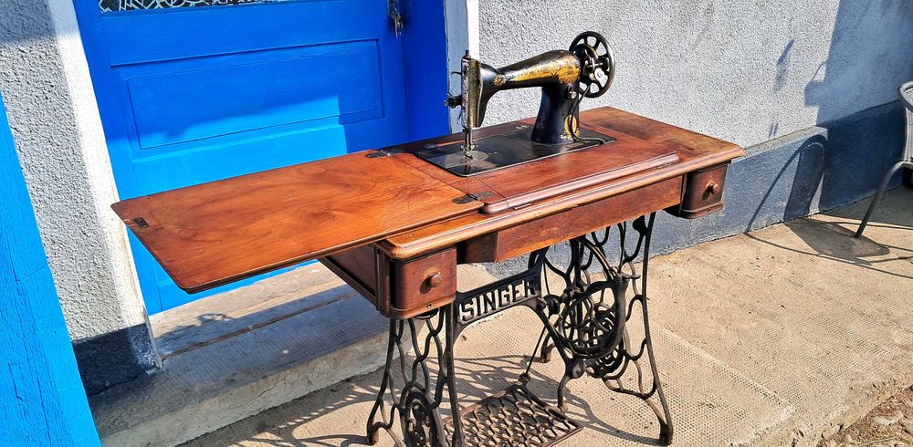 Mașină de cusut Singer- Vintage