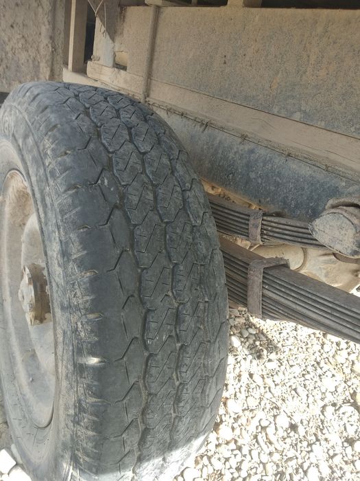 УАЗ бортовой сотилади