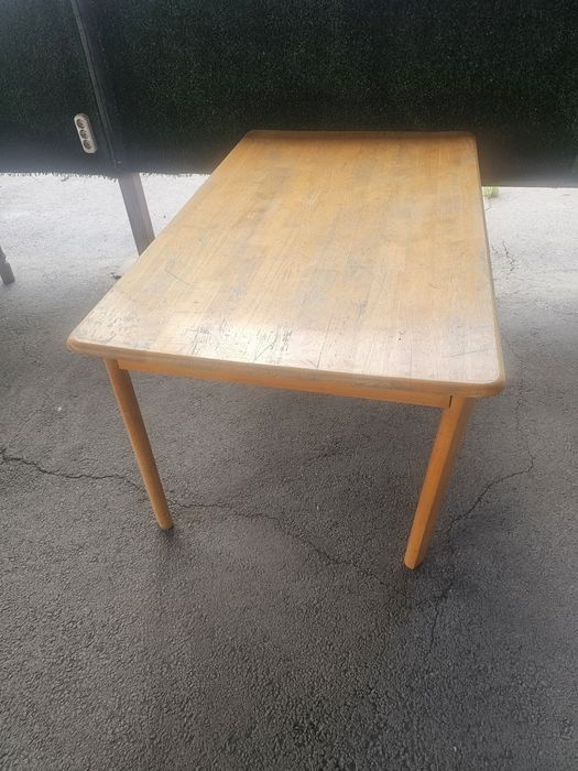 Продам столы в хорошем состоянии