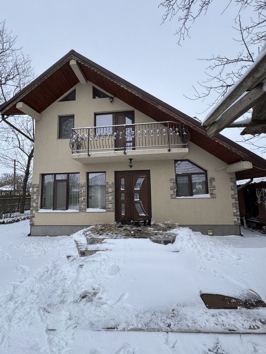 Casa Parter + Etaj Jud. Calarasi + 1800mp curte