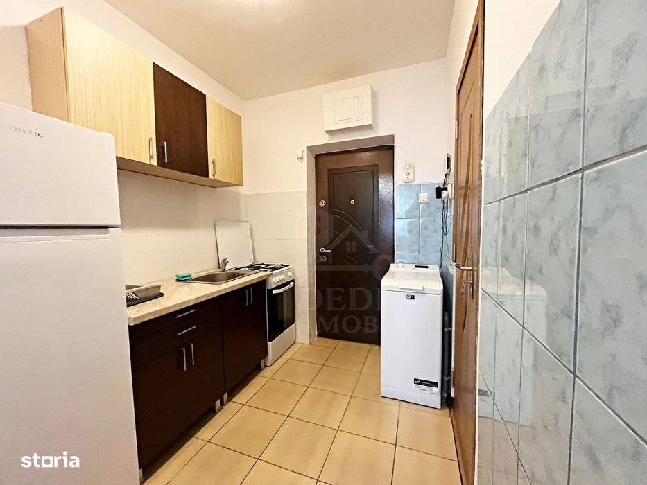 Apartament 1 camere de vânzare in zona Decebal, Oradea