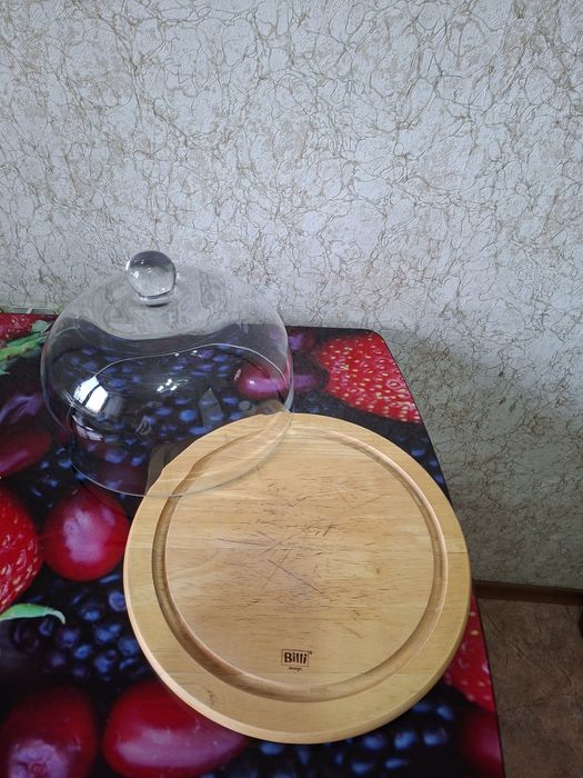 Продам тортницу или как хлебницу