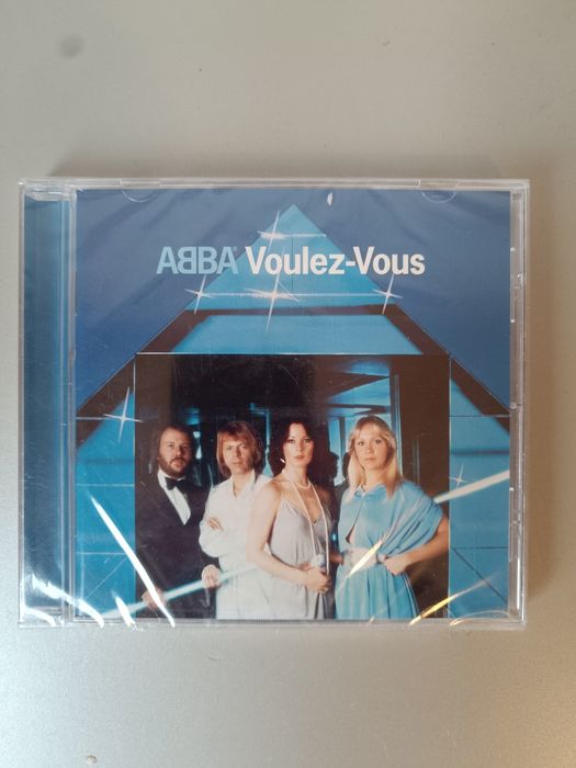 4 CD-uri  în ambalaj original sigilat Avicii, Lady Gaga, Abba, Cher