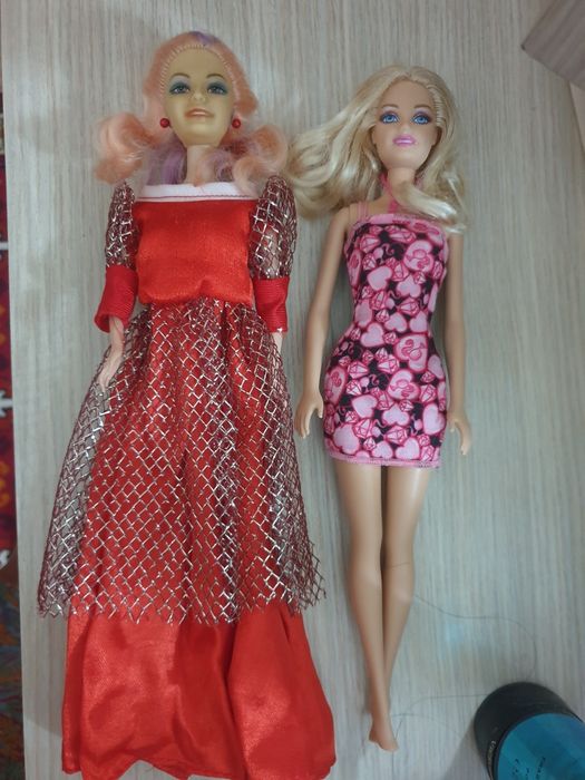Куклы Барби. Есть и др р. игрушки