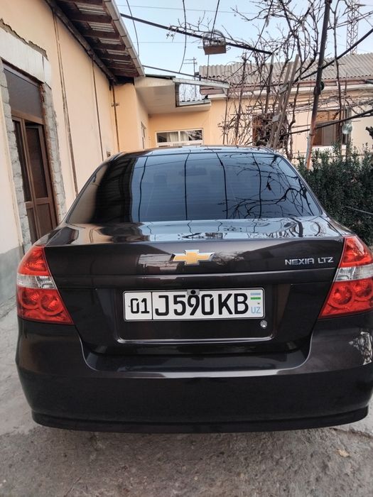 Водитель со своим авто