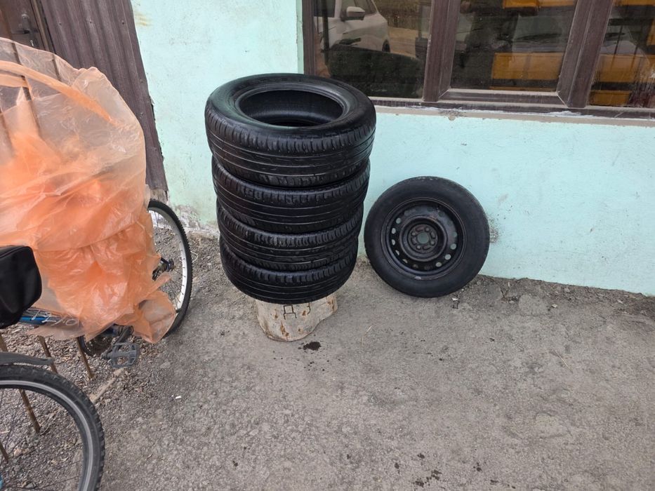 Продам шины летние