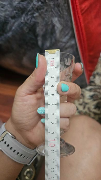 Продам хрустальные рюмки Верба. 5 шт. Новые. Без сколов и зацепок.