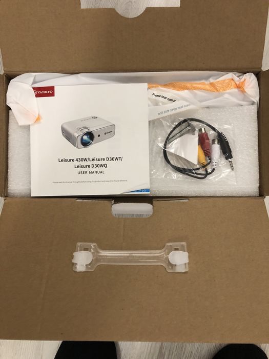 Videoproiector nou vankyo